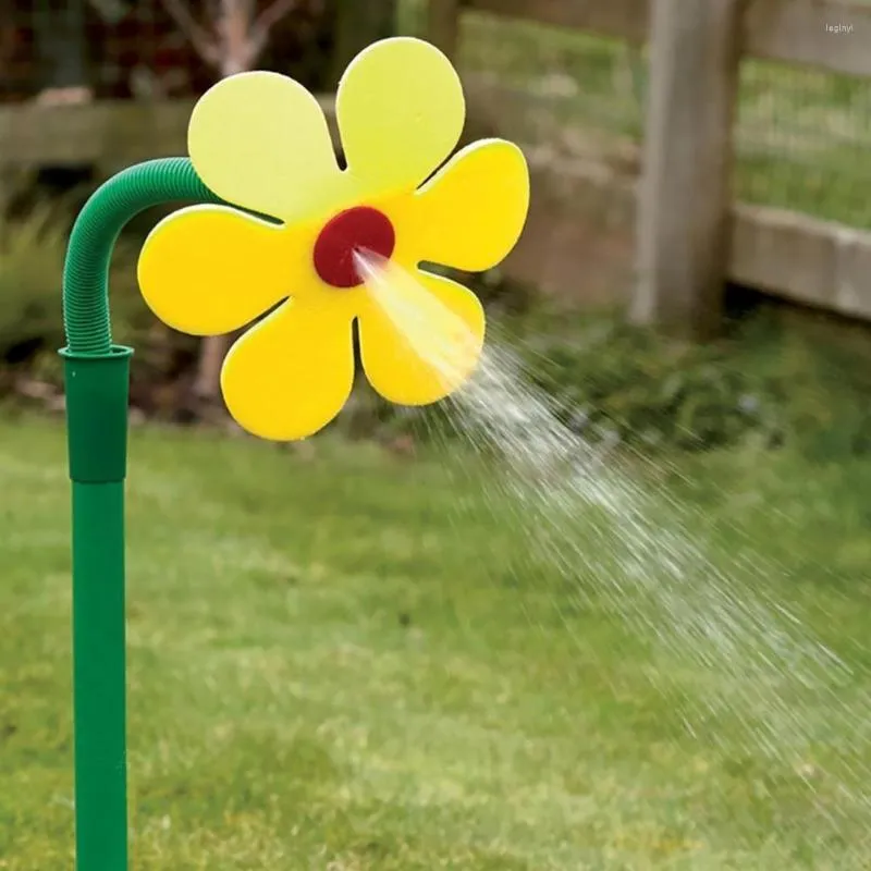 散水機器優れた草の水スプリンクラー興味深い回転可能な芝生ダンスヒマワリの形
