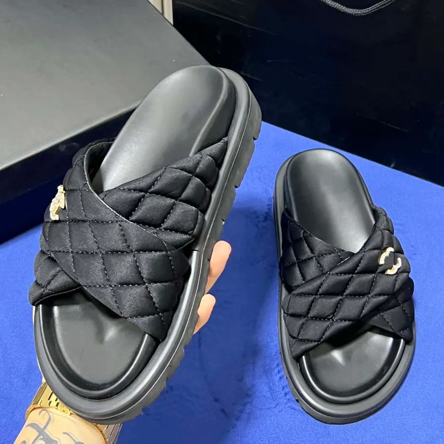 DHgate Classic Pearl Zipper Slippers Sandals Casual Platform Ladies Shoes Outdoor Boots Popsicle Slides Black White Red Blue Pink Brown Green Shoes Accessories