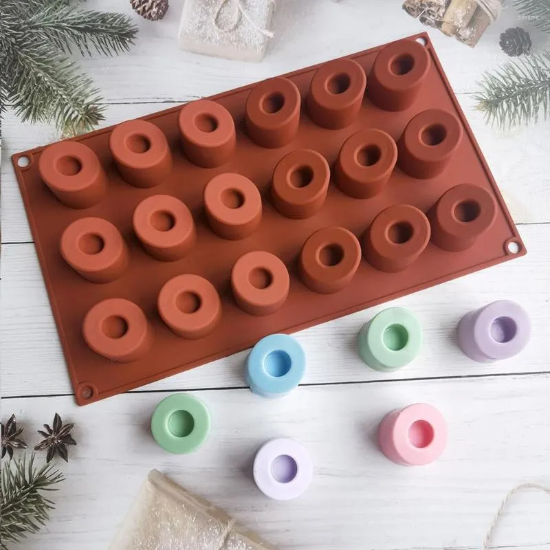 Baking Moulds 18 Hole Mini Cake Silicone Donuts Molds Non Stick Bagel Pan Pastry Chocolate Muffins Doughnut Maker Kitchen Accessories Tool