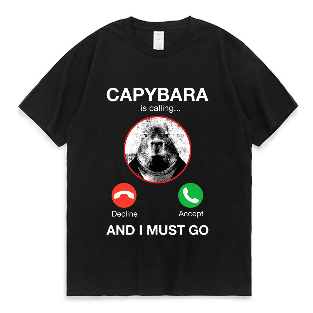 メンズTシャツCapybaraが電話をかけています。