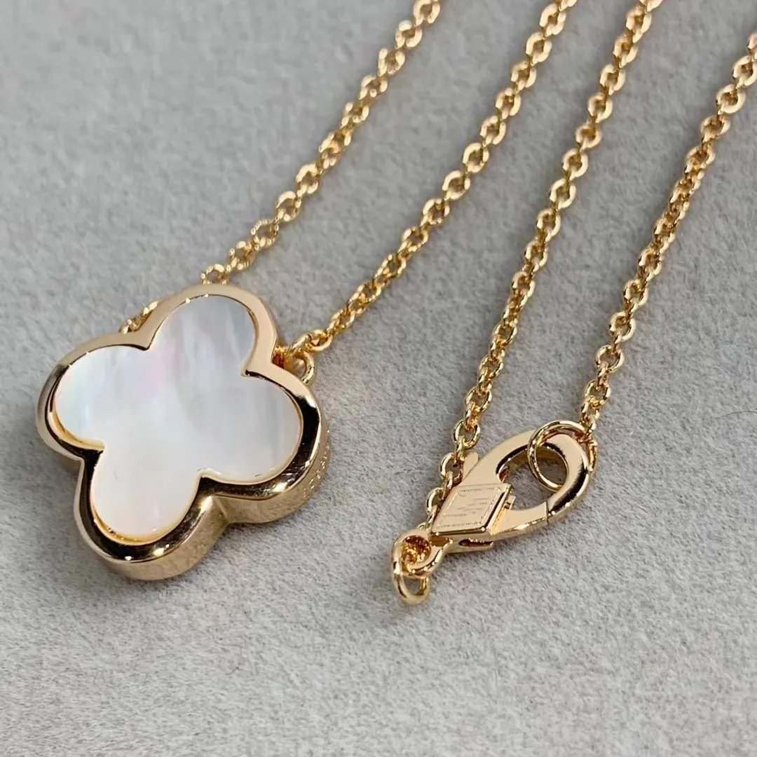 Pendant Necklace Jewelry Pure Clover Luxury Hua Chain Fashion Classic King Engagement