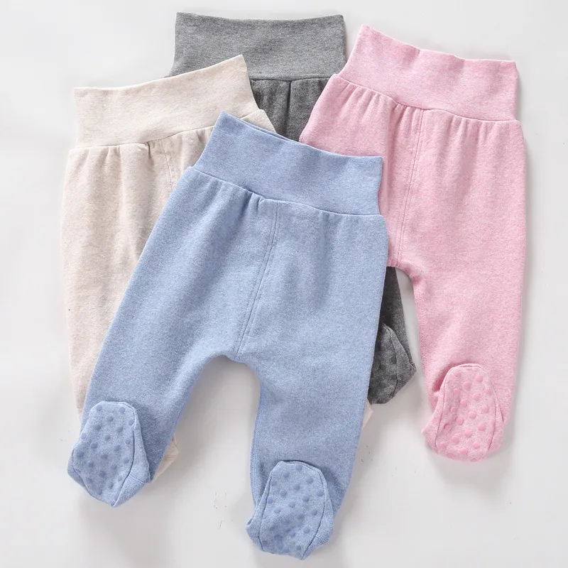 Jeans födda unisex hög midja baby byxor 0624m bomullsbyxor spädbarn pojkar flickor väska fot jämn strumpor leggings 230609