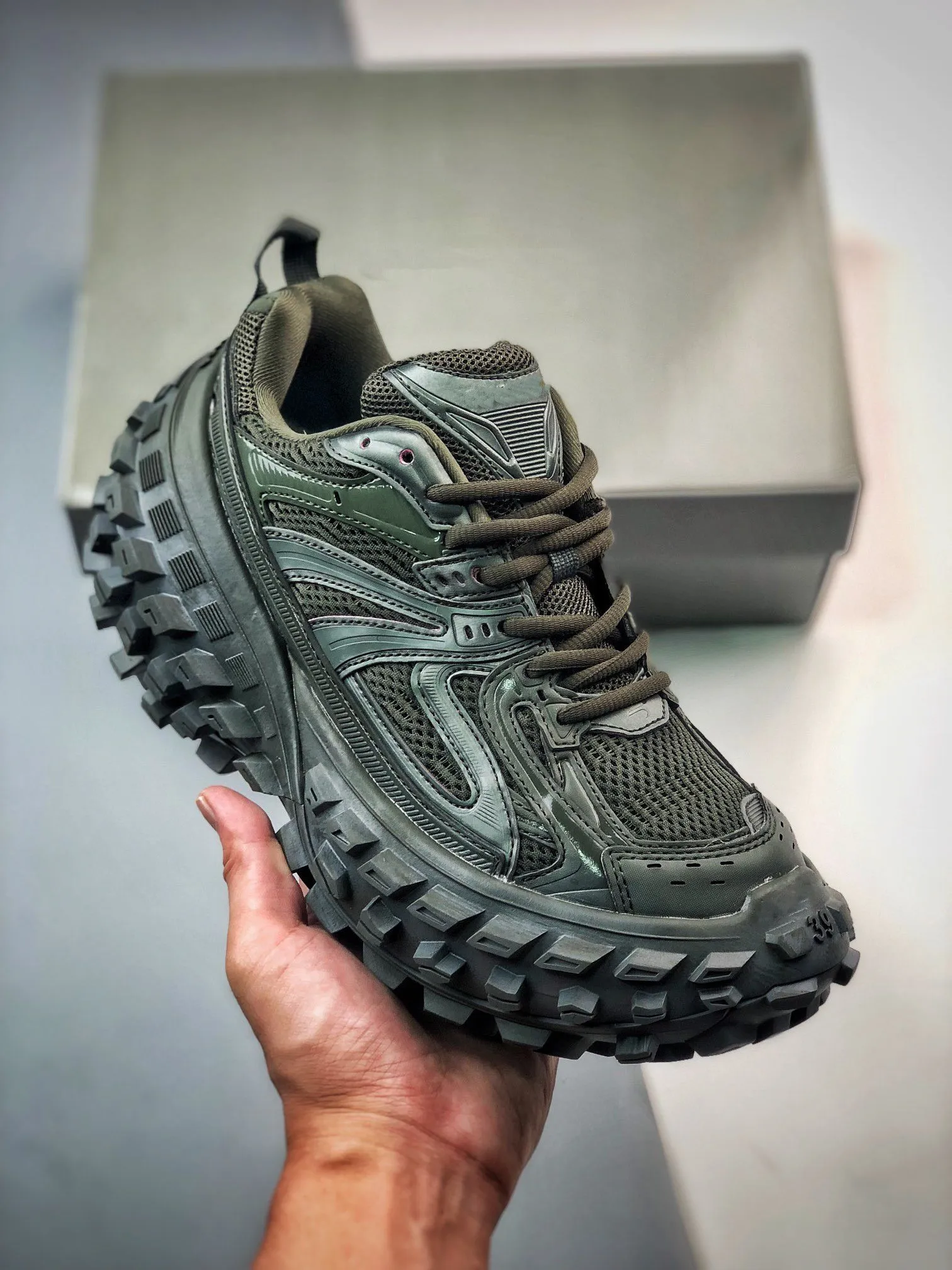 Scarpe con shop gomma alta
