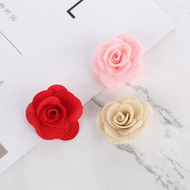 装飾的な花10pcs/lot 4cm Camellia diy Flower for Girls Hair Accessoriesハンドクラフトのためのクリップ