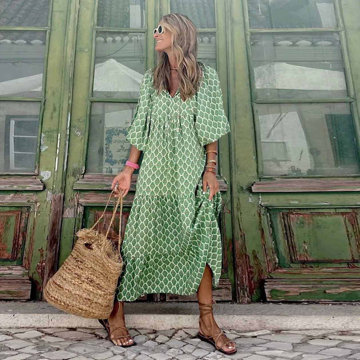 Grundläggande casual klänningar kvinnor Boho Maxi Dress Fashion Lantern Sleeve V Neck Printing Long Dress Summer Femester Kvinnlig ankellängd Festklänning Vestidos 230608