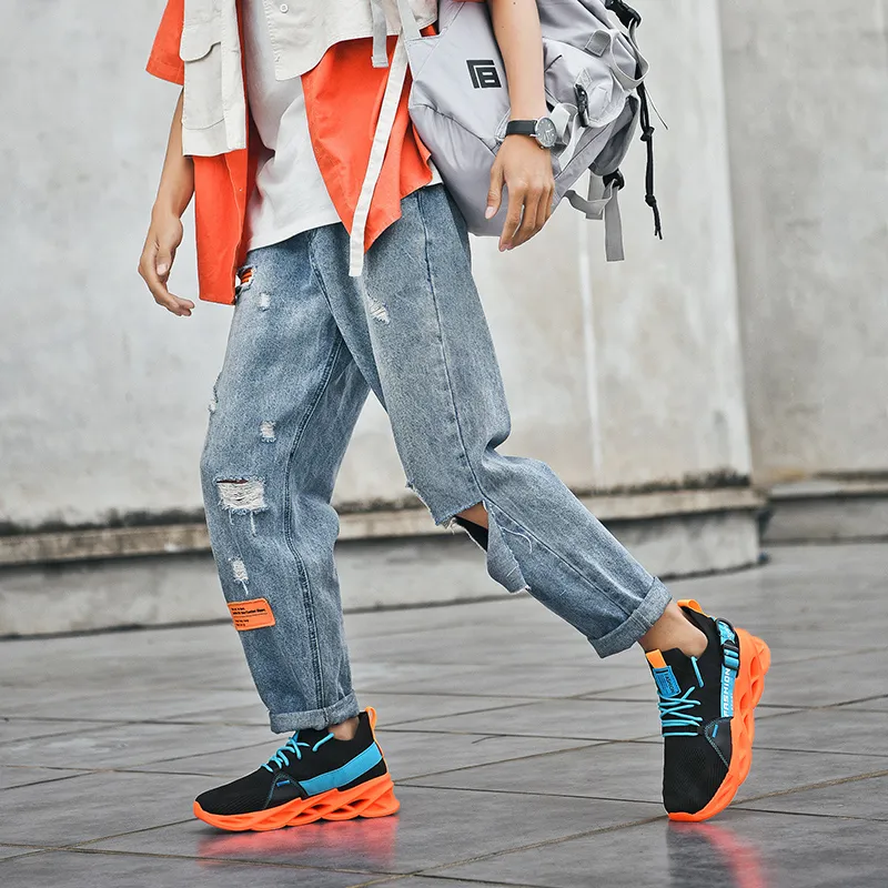Mens mesh top running shoes