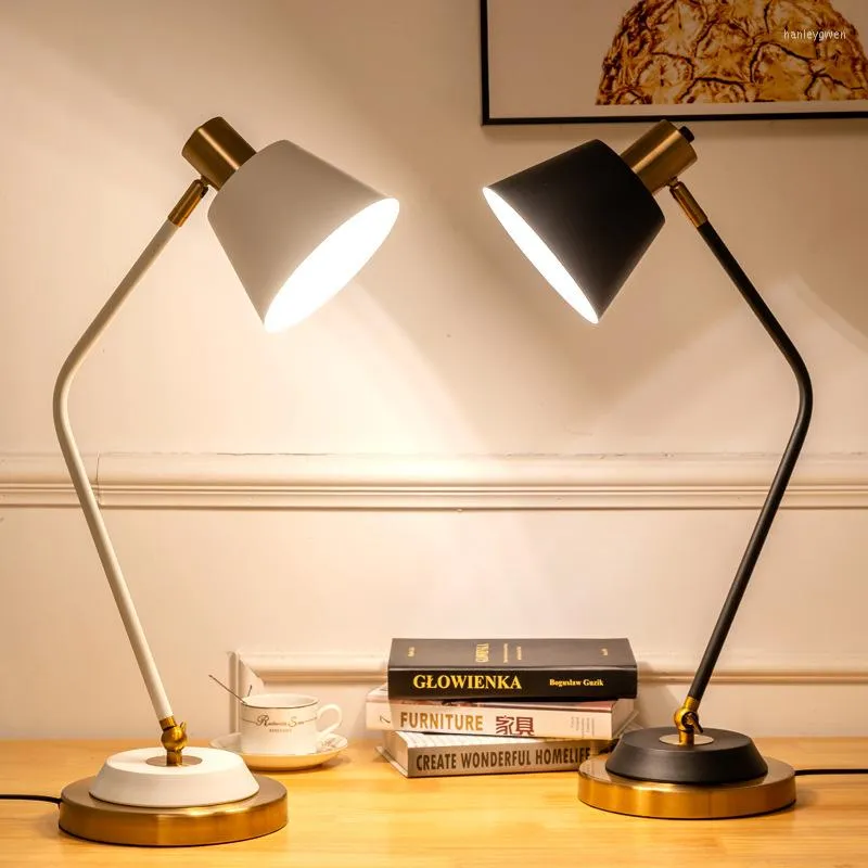 Lampy stołowe Nordic sypialnia nocna lekka, kreatywna ciepłe i proste postmodernistyczne badanie biurka
