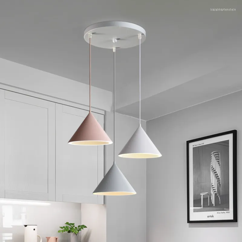 Pendant Lamps Modern Led Light Fixture With Aluminum Lampshade Nordic Creative Simple Macaron Chandelier Restaurant Lights Lampe Salon