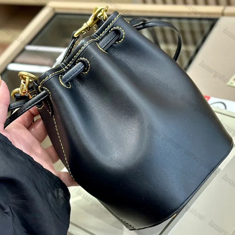 Designer Triangle Ladies Drawstring Bag Shoulder Bag With G Letter Purse  Mini Bucket Crossbody Messenger Bag For Women Fashionable Cornucopla Pocket  Style GB09 From Ggbag888, $49.84 | DHgate.Com