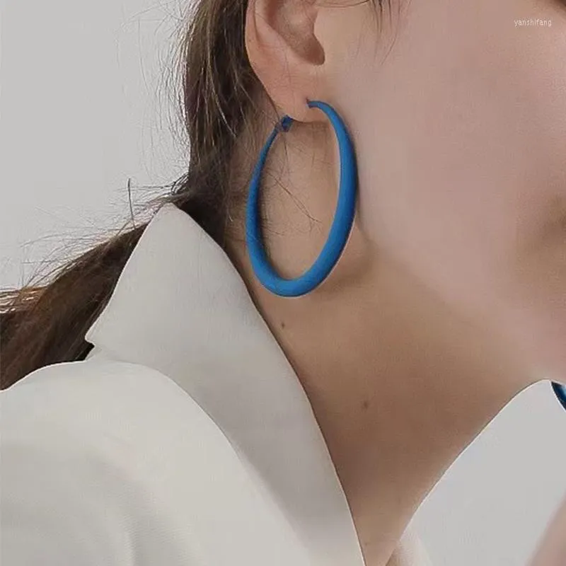 Kolczyki obręcze Multi Emalid Color okrągły metal dla kobiet klip na kolorowych pierścieniach do uszu mody biżuterii akcesoria imprezowe 2023249