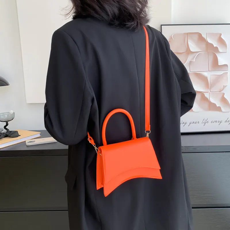 Vintage sacs à main pour femmes sous les bras en cuir Pu femme sac à bandoulière sacs fourre-tout femmes 2022 tendance messager sac à bandoulière