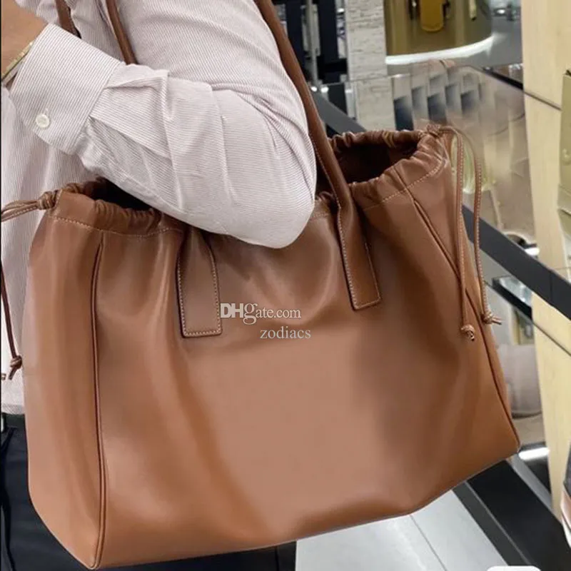 Cabas Triomphe Totes Luxe Dames Handtas Mode Vrouw Gladde Tote Tassen Designer Handtassen Lederen Trekkoord Grote Capaciteit Boodschappentas