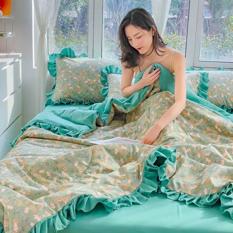 Summer Quilted Cute Bedding Sets Thin Comforter Bedspread For