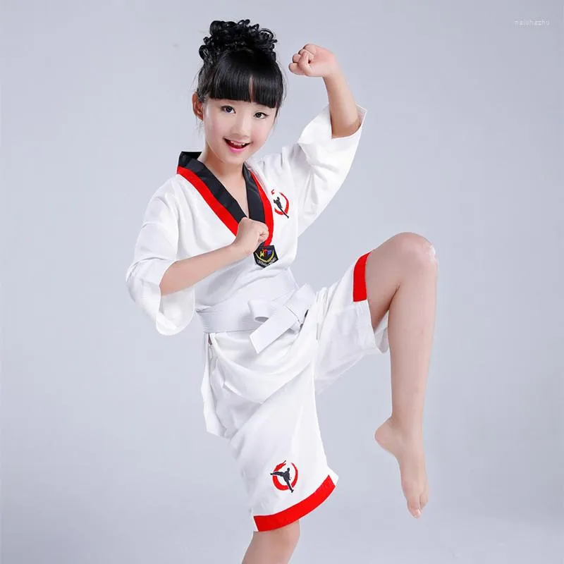 Vêtements de scène enfants Taekwondo uniformes WTF Mooto karaté Judo Dobok costume enfants à manches courtes TKD vêtements