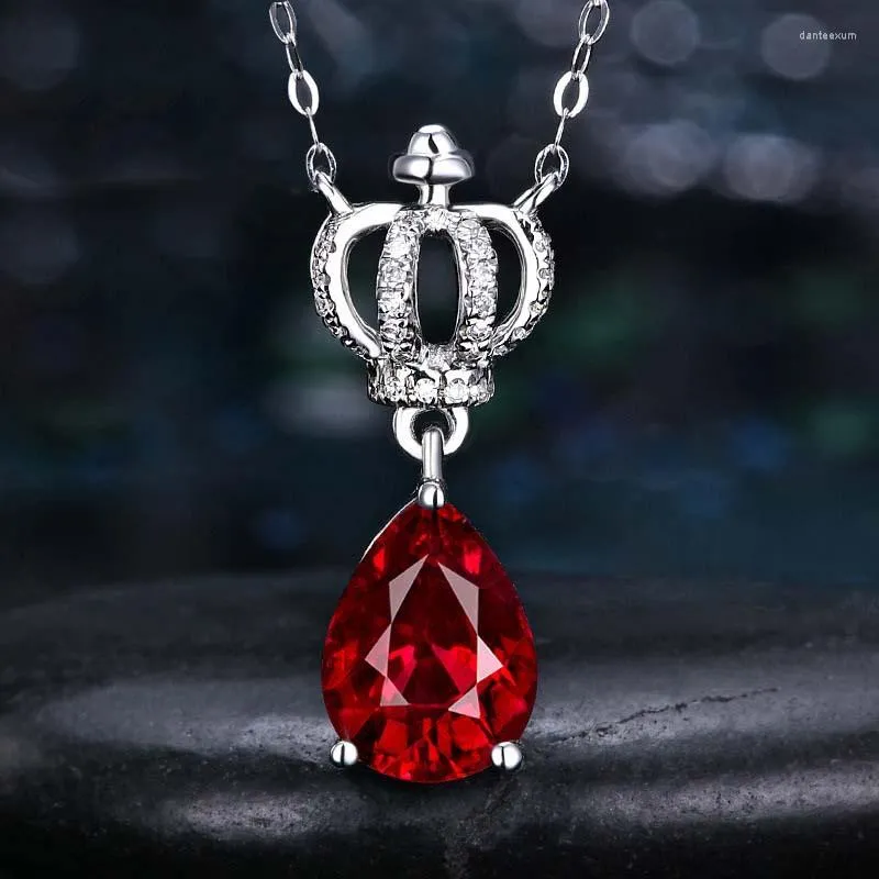 Hänghalsband 2023 Vintage Silver Plated Crown Water Drop Zircon for Women Red CZ Stone Inlay Fashion Jewelry Party Gift