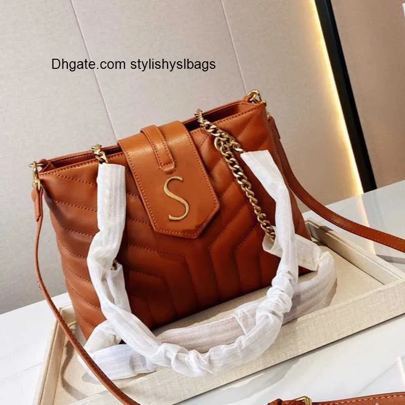 Satchel Luxury Designer Bags Womens Chain Handbag Top Girl High Capacity Travel Style Brand Shoulder Bag Classic Letter Cross Body