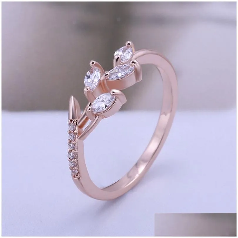 Band Rings Leaf Form Cubic Zircon Högkvalitativ fingerring för kvinnor Fashion Jewelry Party Gifts grossist Drop Delivery DH3VP