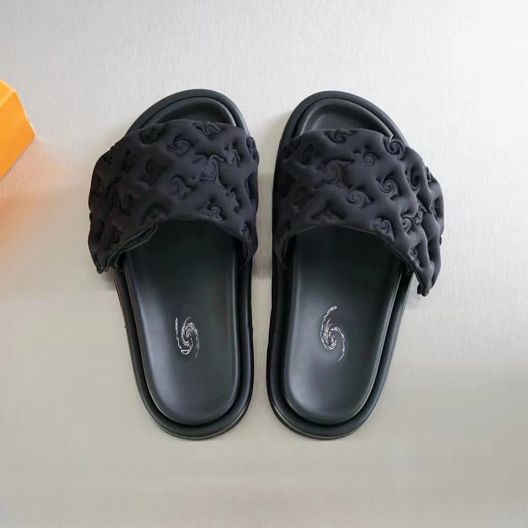 Tasarımcı Terlik Marka Man Slaytlar Siyah Scuff Düz Sandalet Havuz Yastık Katırları Gün batımlı yastıklı ön askıya kadın moda slayt boyutu kolay giyim tarzı