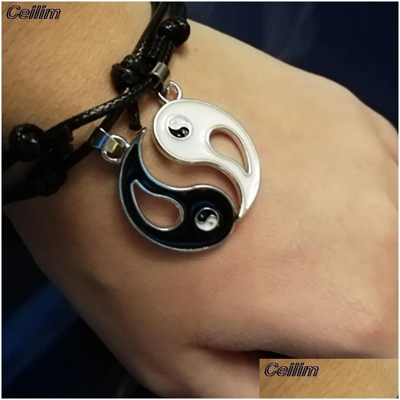 Braccialetti con ciondoli 2 Pz / lotto Vintage Corda regolabile Coppia Bracciale Mano Gioielli Yin Yang Charms Nero Bianco Rosso Fatto a mano Drop Delivery Dhbqg