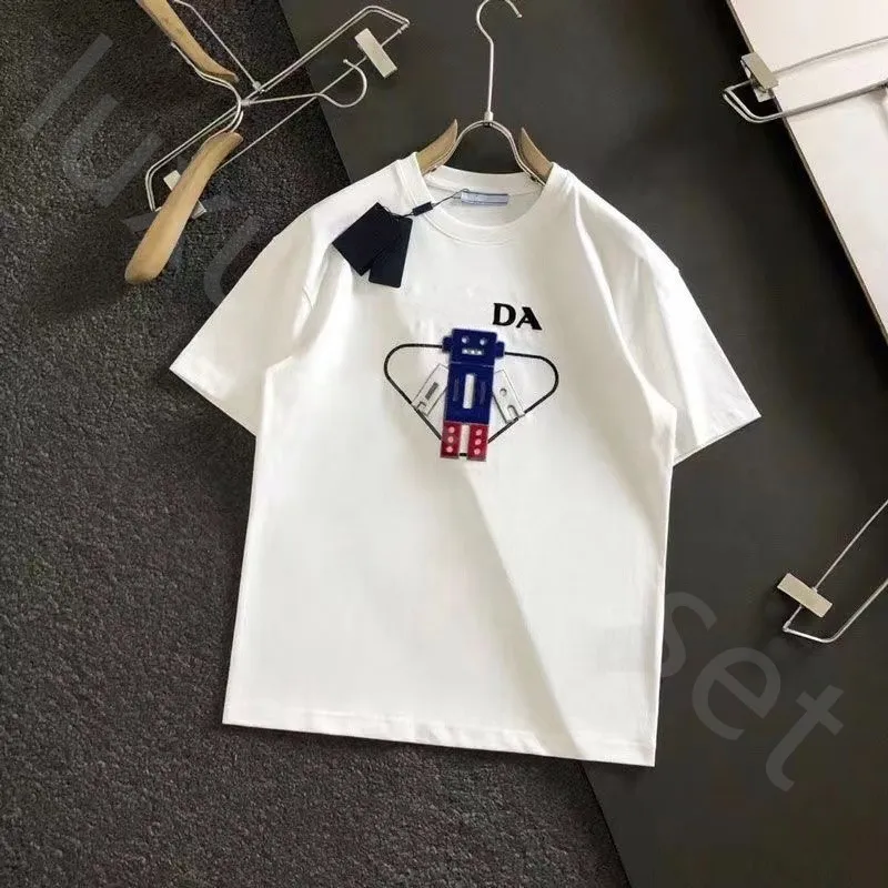 Summer New Trend T-Shirt Fashion Triangle Lable Robot Toothbrush Printed Round Collar Short Sleeve Men And Women With The Same Casual Comfortable Light Luxury T-Shirt