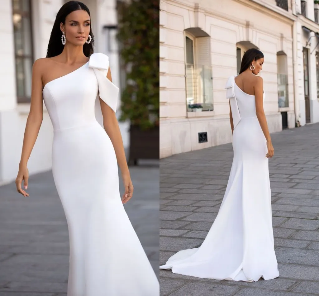 Strik Een Schouder Eenvoudige Zeemeermin Trouwjurken Elegant Satijn Strand Boho Tuin Bruidsjurken Burgerlijke Bruiloft Bruid Receptie Feest Formele Kleding Robes de Mariee CL2417