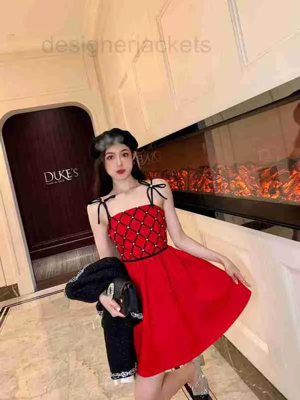 Basic & Casual Dresses Designer High end Early Spring French Princess Dress with Velvet Bow Decoration Strap P320