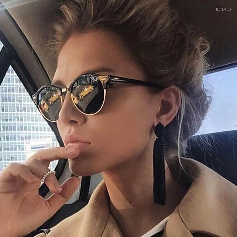 Sonnenbrille Runde Vintage Frau Mode Metall Halbrand Sonnenbrille Weiblich Bunte Spiegel Retro Shades Fahrer