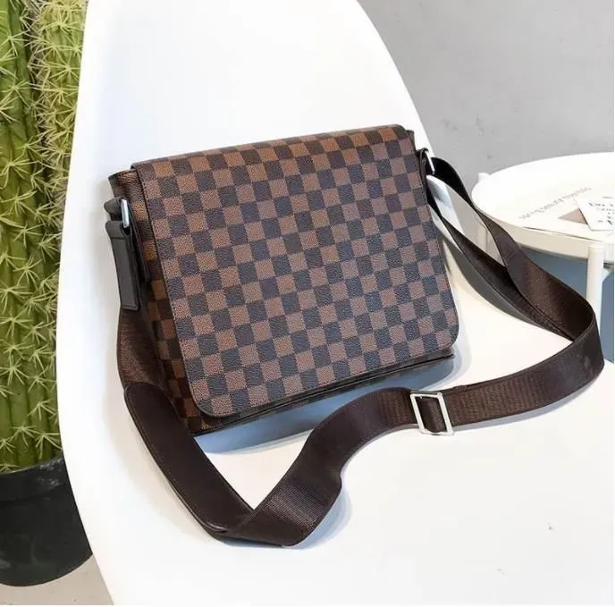 Mens Shoulder Bags Canvas Leather Designers Messenger Bag Famous