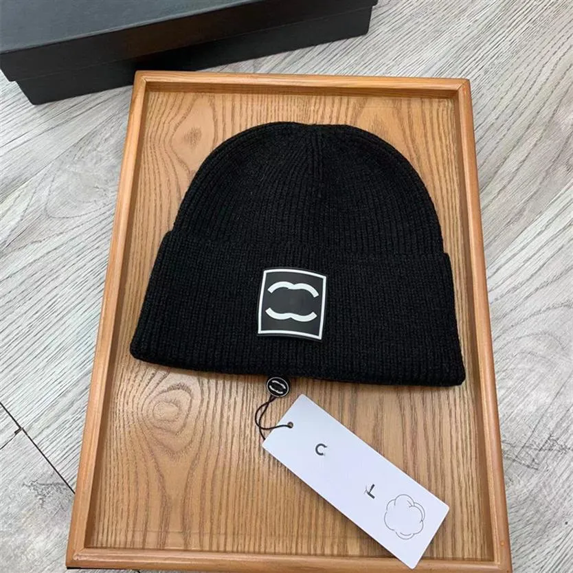 Bonnet de luxe pour hommes de la marque Designer chapeaux femmes automne et hiver nouvelle tendance de la mode lettre C en plein air chaud tricoté hats270Q