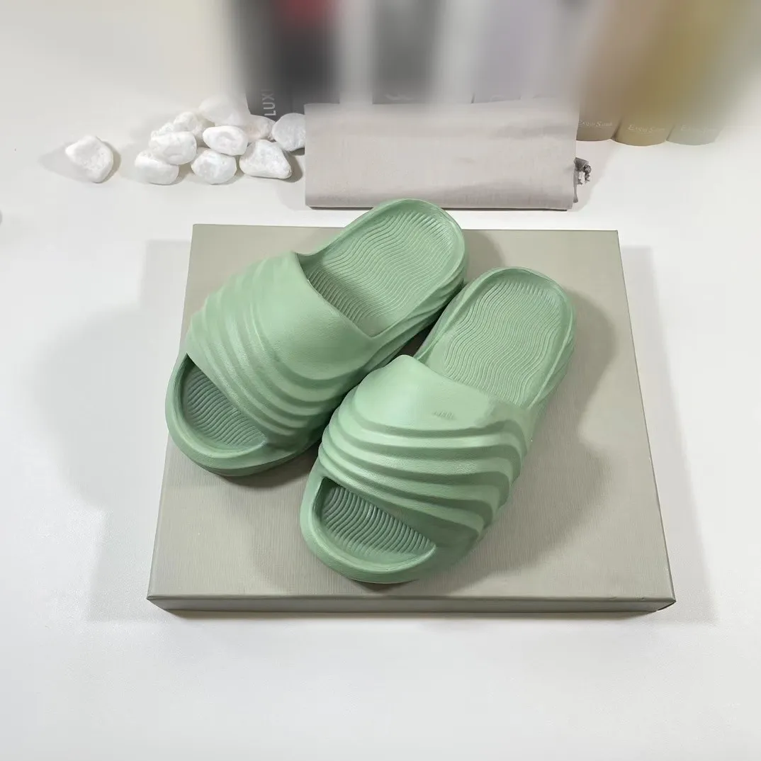 Platform Tasarımcı Sıkıcı Lüks Sandles Slaytlar Havuz Yastığı Konforu Slaytlar Platformlar Kadın Banyo Terlikleri Sandal Sessiz Anti Slipslippers