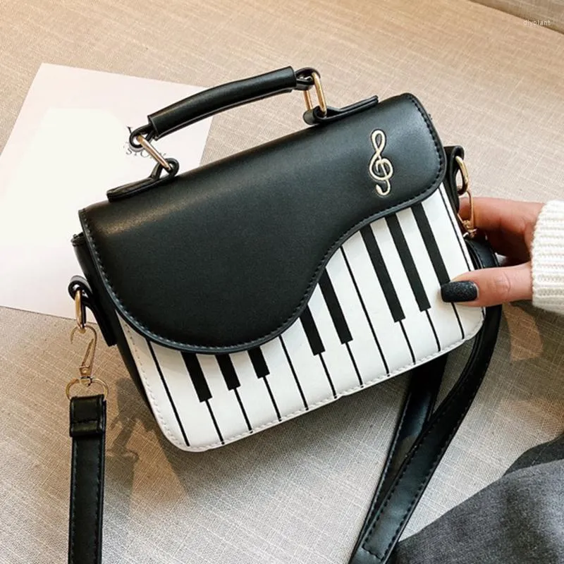 Kadın moda işlemeli küçük kare çanta tatlı kız kişiliği ve piyano notu tasarım şık çanta kızlar için şık çanta