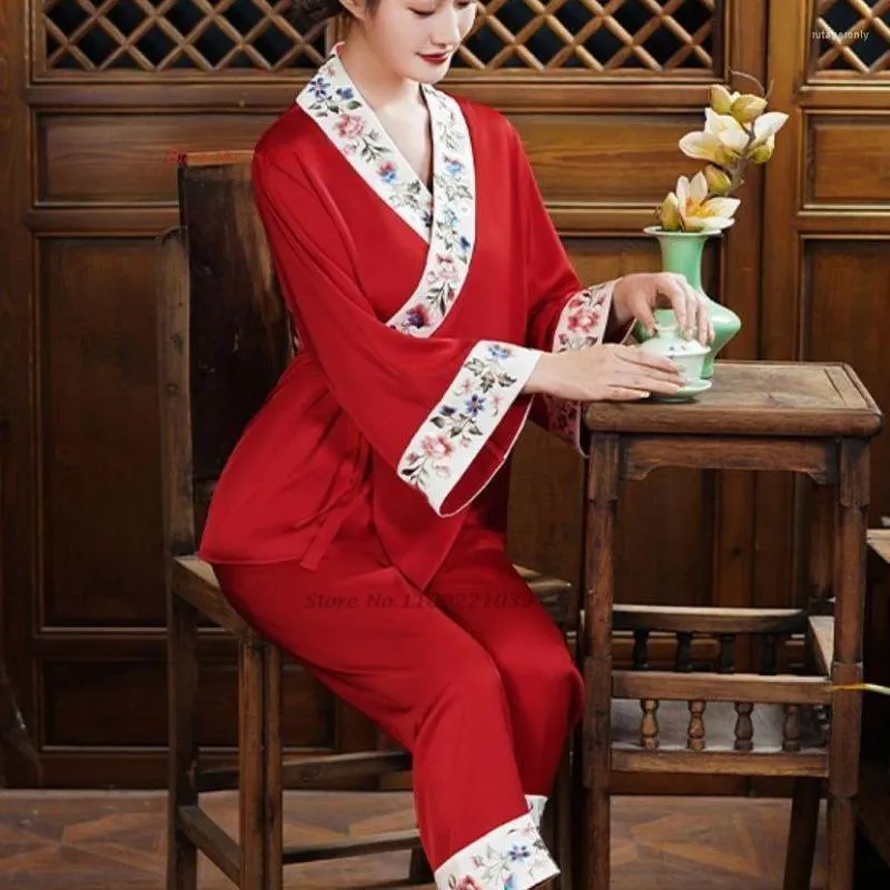 Vêtements ethniques 2023 Pajamas vintage des femmes chinoises traditionnelles ensemble pantalon à manches longues 2pc de la broderie de fleur nationale