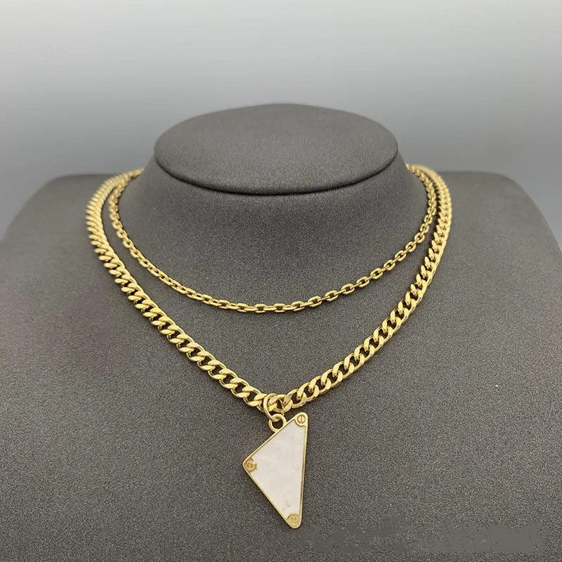 Collana P Design classico Diangolare Geometric Diamond Necklace per uomini e donne La collana Europa e l'hip hop degli Stati Uniti Tren