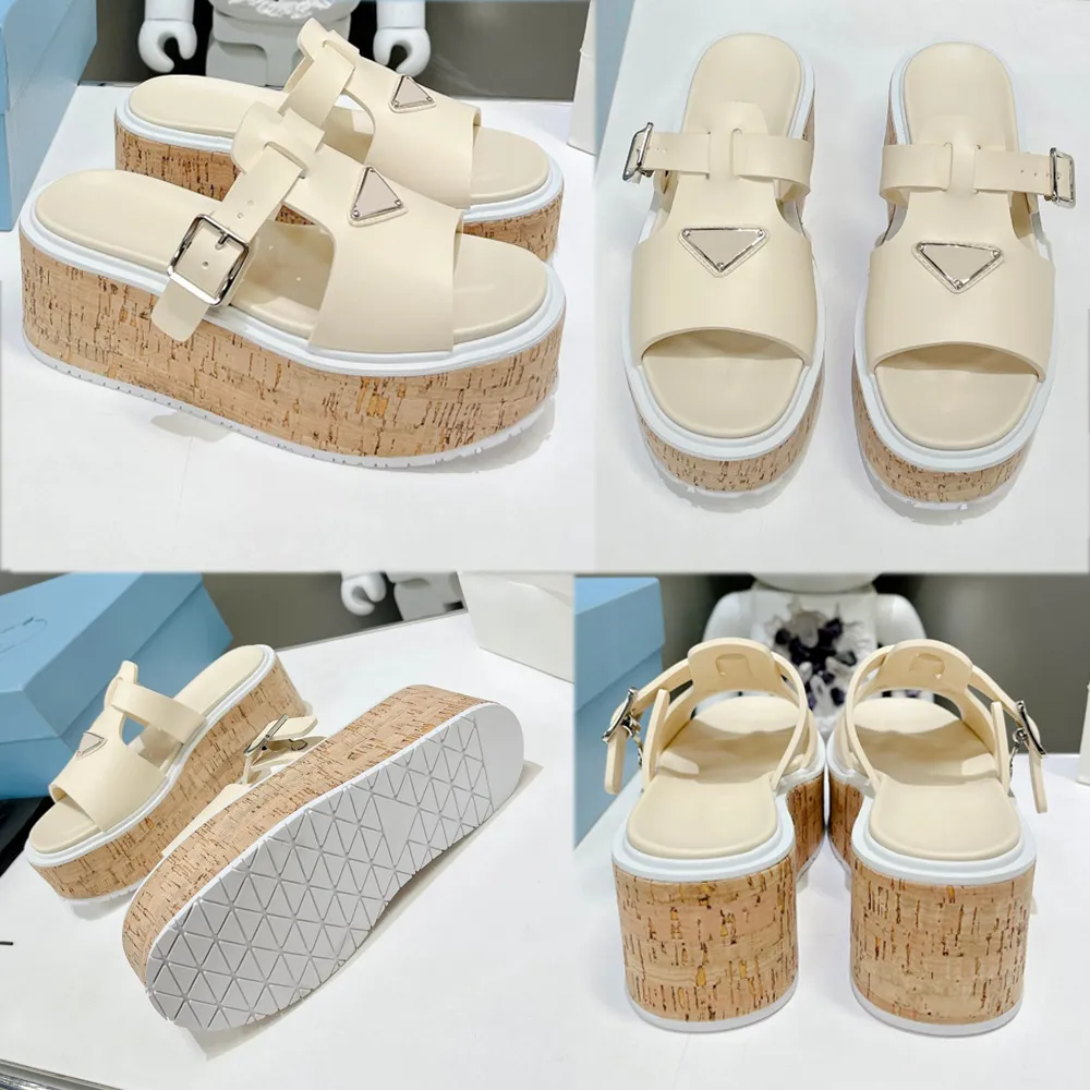 Sandalias de plataforma de cuña de goma 1641 Parte superior con logotipo de triángulo de metal Suela de goma Pisada con patrón de triángulo Moda casual para mujer beach master sandalia zapatillas