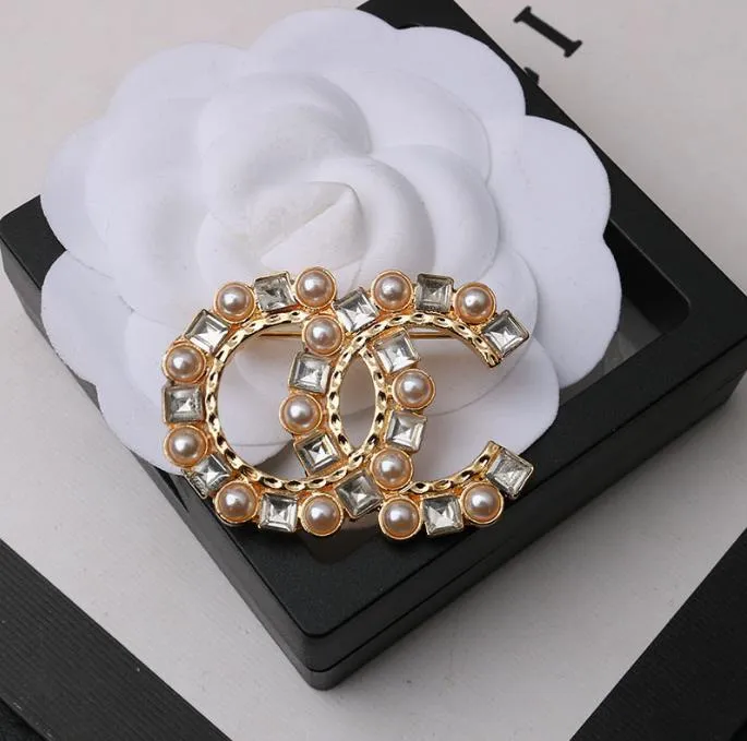 20 Style Famous Design Brand Luxurys Brosch Elegant Women Rhinestone Pearl Letter Brooches Suit Pin Fashion Jewelry Decoration Accessoriesy