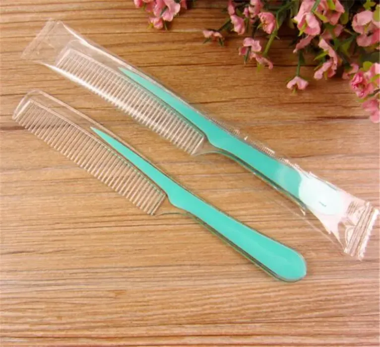 New Bath Supplies Hotel supplies disposable comb hair hotel room toiletries bicolor plastic comb 