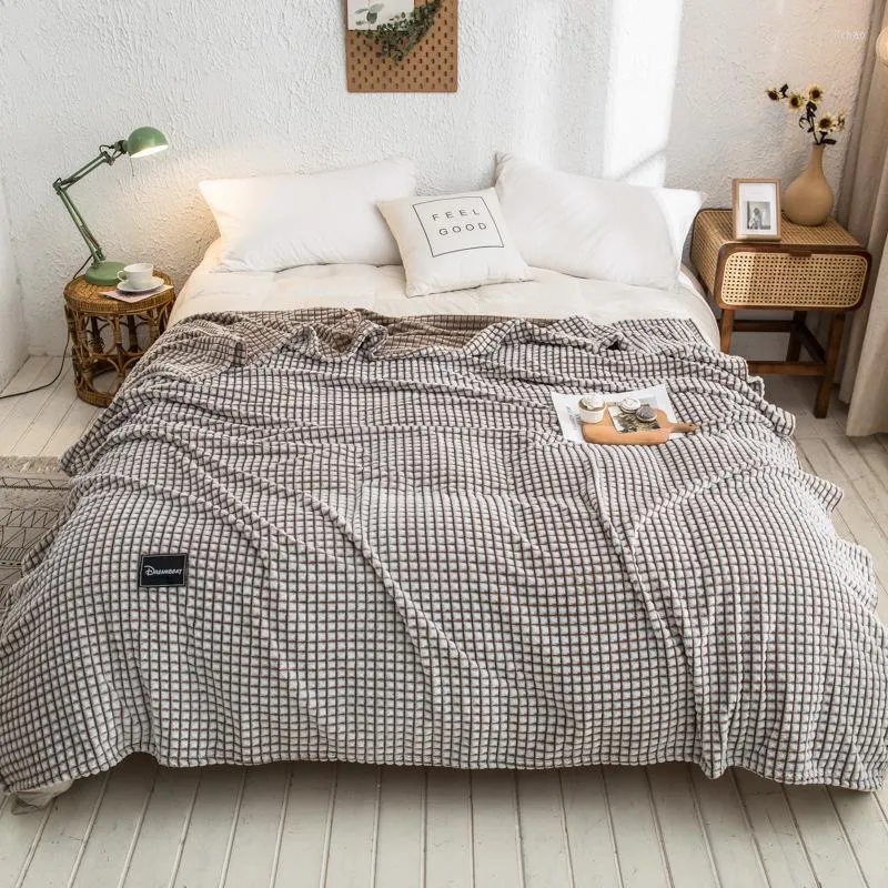 ブランケット格子縞の毛布キングサイズベッドは柔らかいソファソファソファー居心地の良い温かい品質娘のお母さんの寝室の装飾のための豪華な豪華な贈り物
