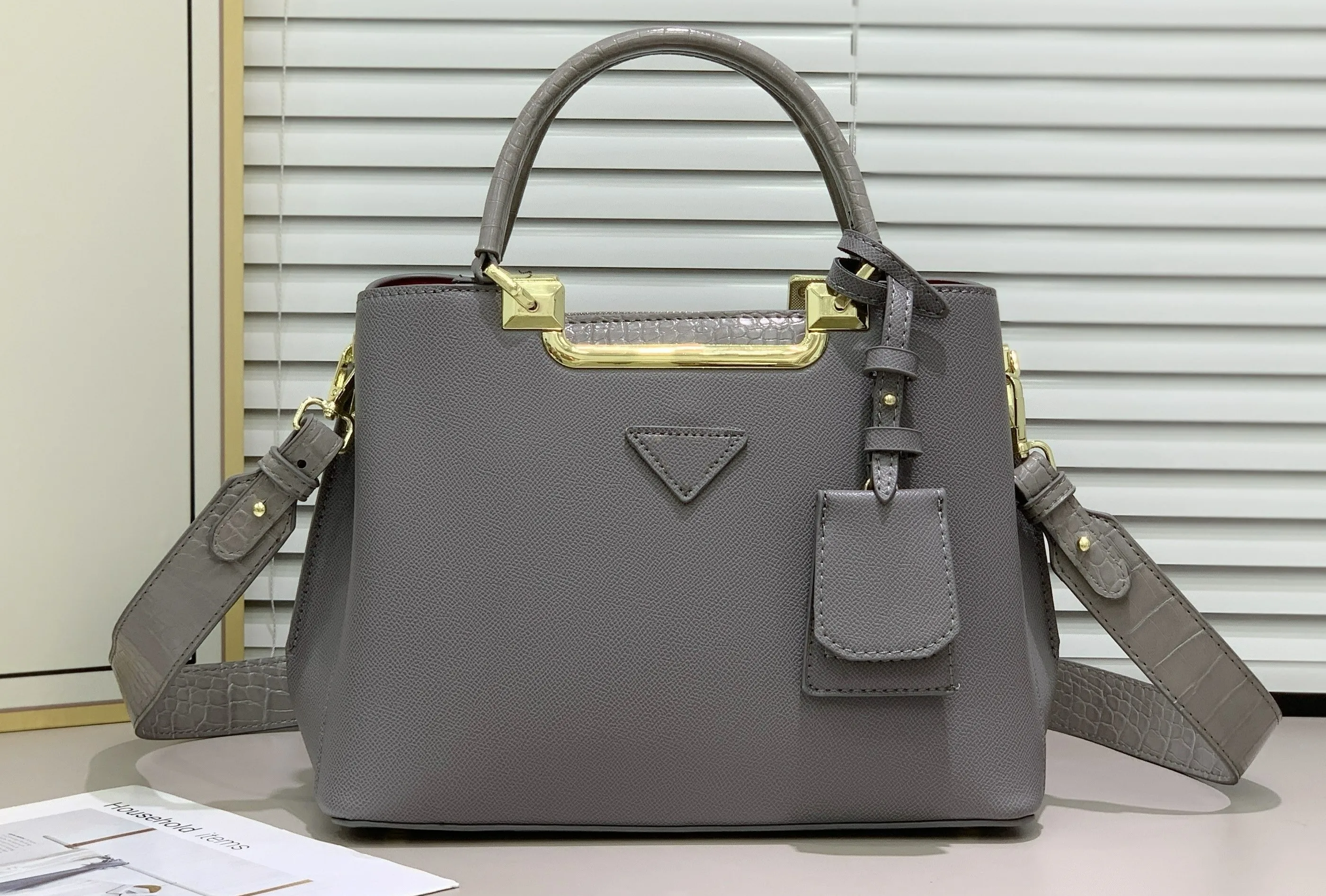 LX Small Shoulder Bags For Women Mini Handbags Small Size Stylish Ladies  Purse – SaumyasStore