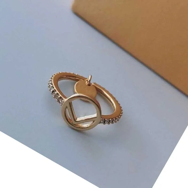 Designer Letter Rings Classic Luxury Designer Pear Rings Women Fashion Jewelry For Lovers Couple Ring For Wedding Party Gift 2306124BF