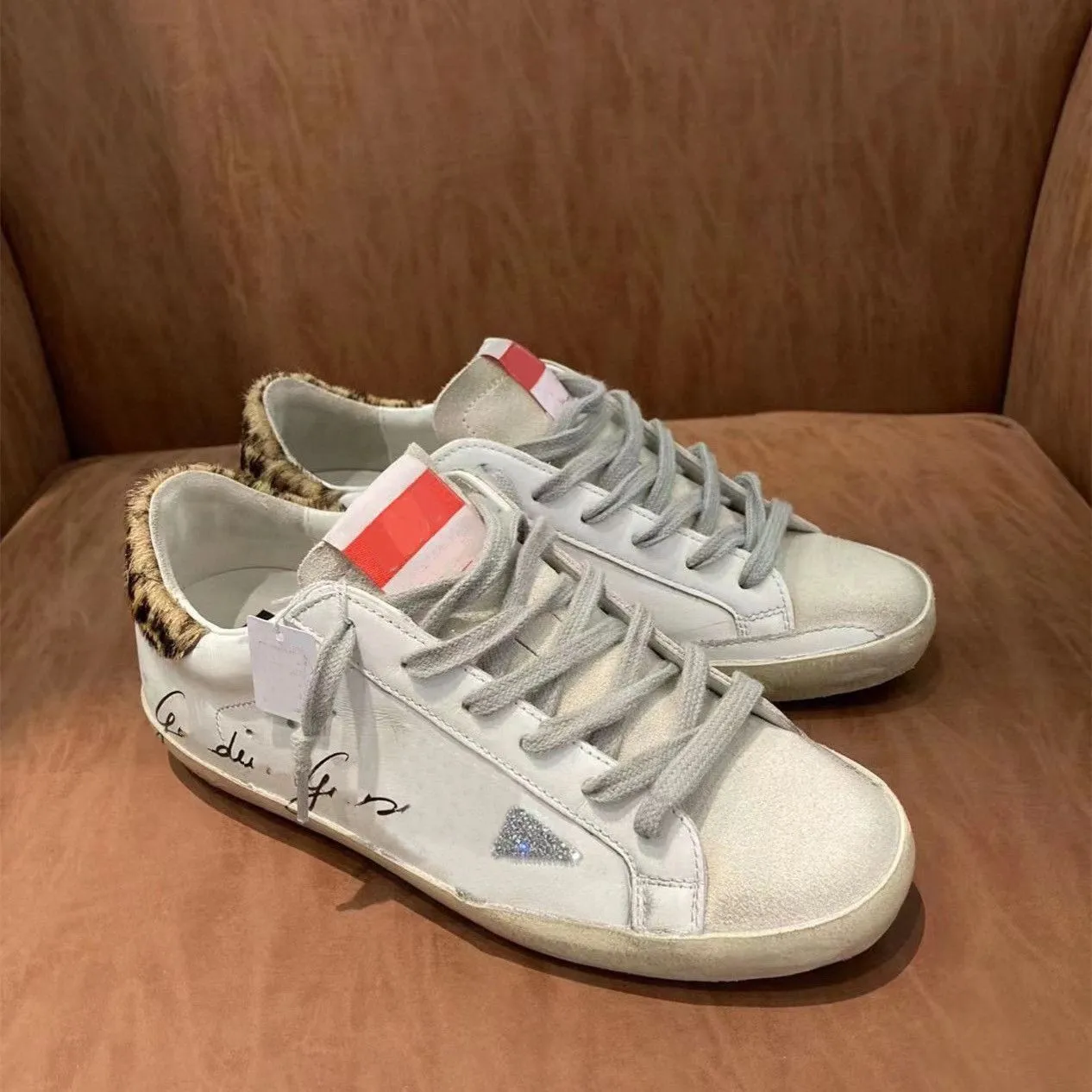 Goodly Star Super Shoes Designer Женщины бренд мужчинам новый выпуск кроссовок Italy Classic Classic White Do Old Dirty Casual обувь кружево 36