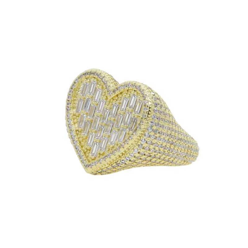 Big Heart Shaped Heart Band Ring With Full Paved White