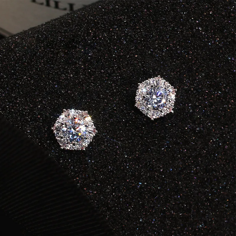 Chic White Topaz CZ Diamond-Set Sterling Silver Stud Earrings For Brides And Special Occasions_voghion.com