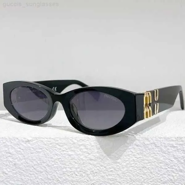 MIUサングラス女性の同じタイプの楕円形のフレームEyeglass Classic Designer Anti-Glare UV400 High Gradh High Appul Value Premium Plate Sunglasses 1AB85