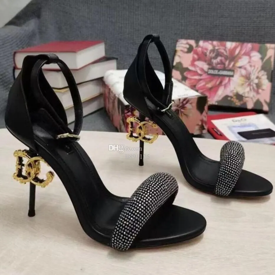 High quality Luxury Brands Patent Leather Sandals Shoes Pop Heel Gold-plated Carbon Nude Black Red Pumps Gladiator Sandalias With Box.EU35-42 Free shipping