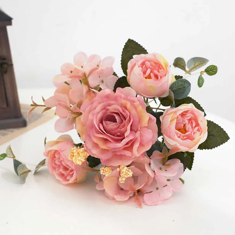 Dried Flowers New Artificial Retro Silk Rose Bouquet Hydrangea Peony Vintage Bride Holding Fake Plants Home Wedding Decoration