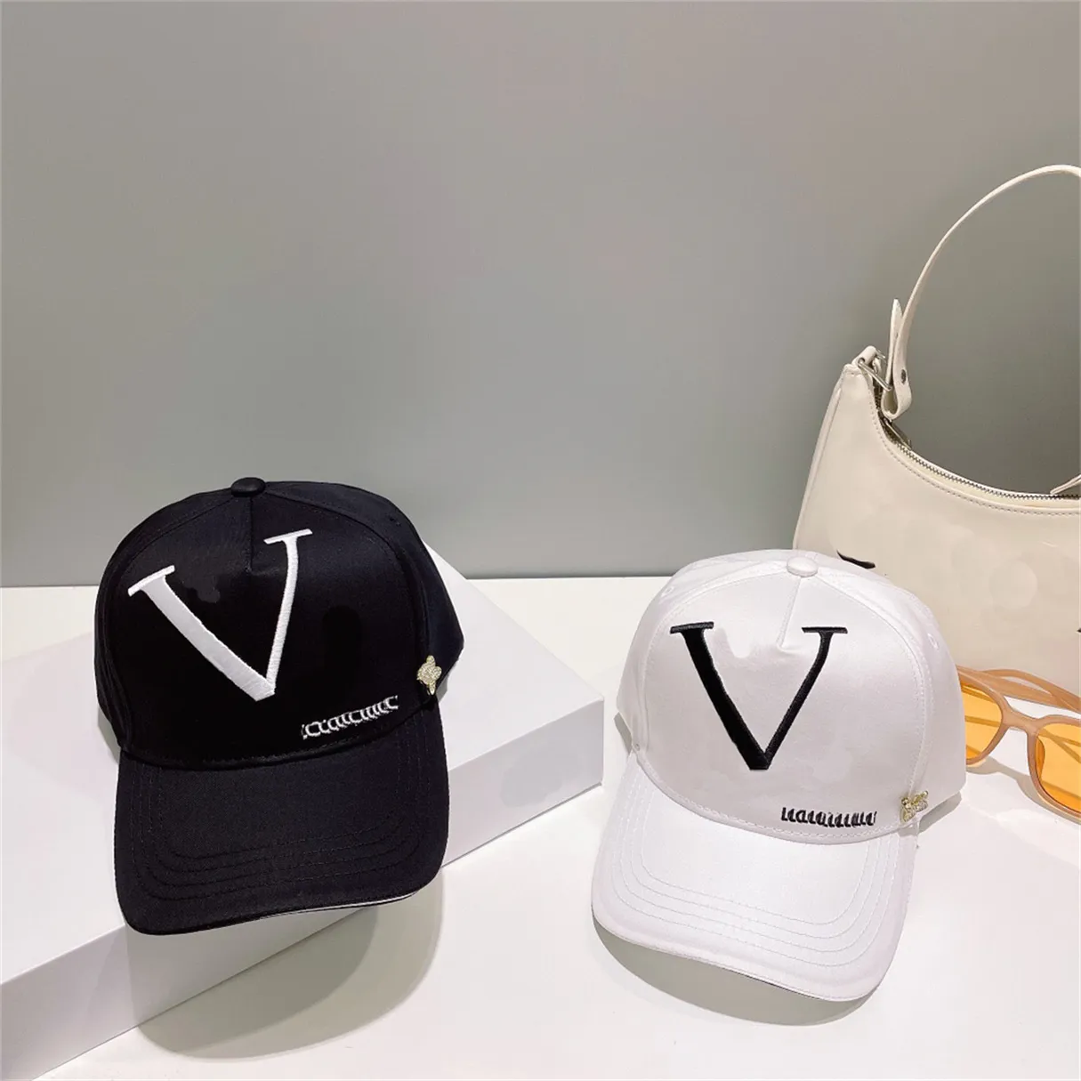 Luxury Designer Bucket Hat For Men And Women Adjustable Letter