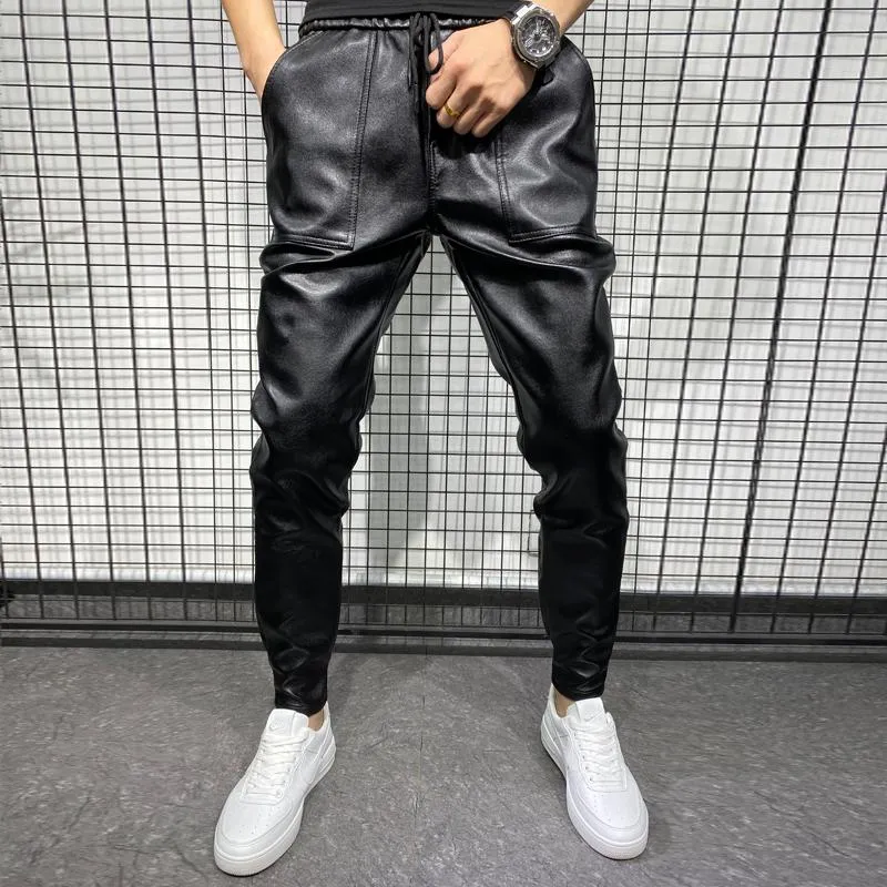 Calças novo inverno grosso quente calças de couro do plutônio roupas masculinas 2023 simples grande bolso à prova de vento casual motocicleta preto plus size