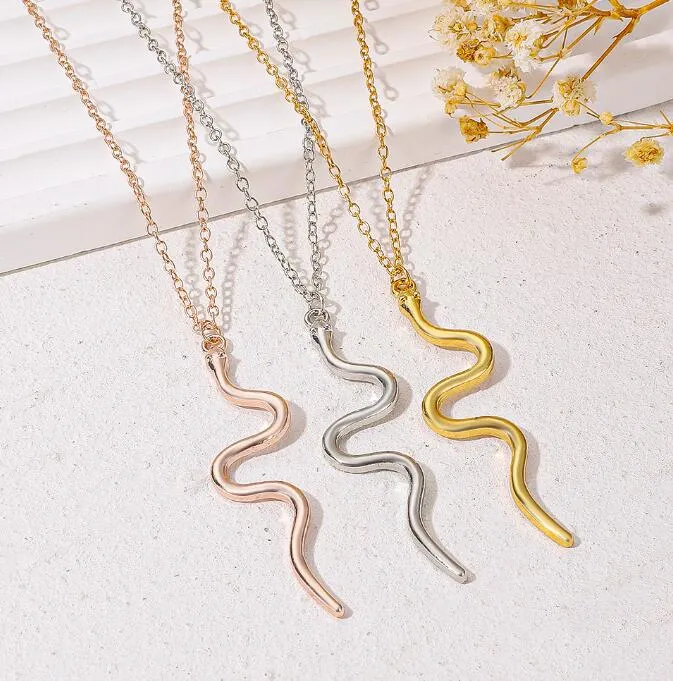 Pendant Necklaces Snake Shape Heart Design Pearl Hiphop Necklace For Girls Ladies Sweet Birthday Party Gift Female Love Drop Delivery Otxoe