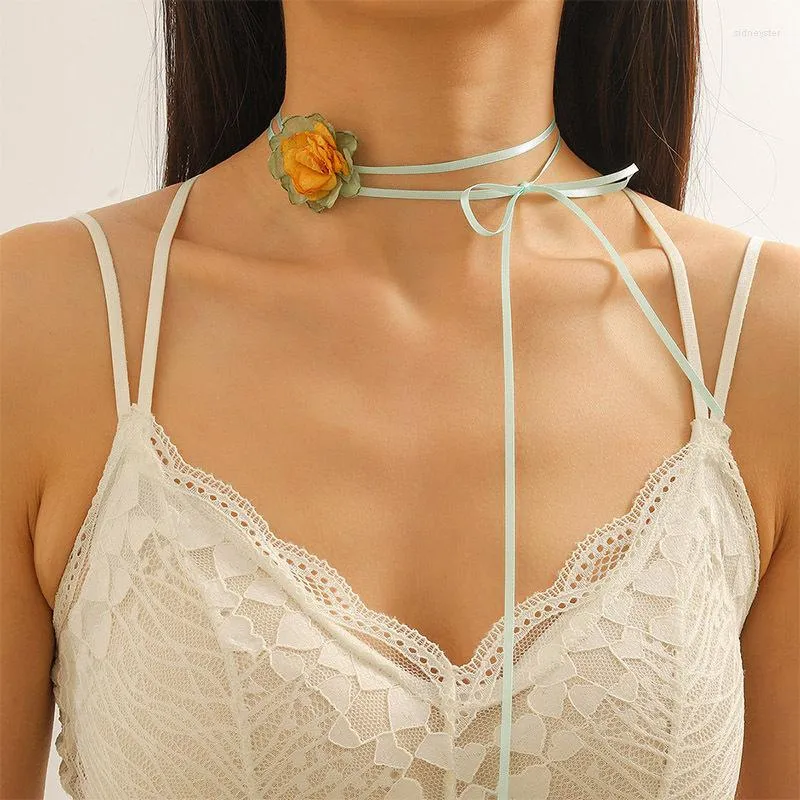 Choker Vintage Sweet Strap Yellow Heart Daisy Flower Necklace
