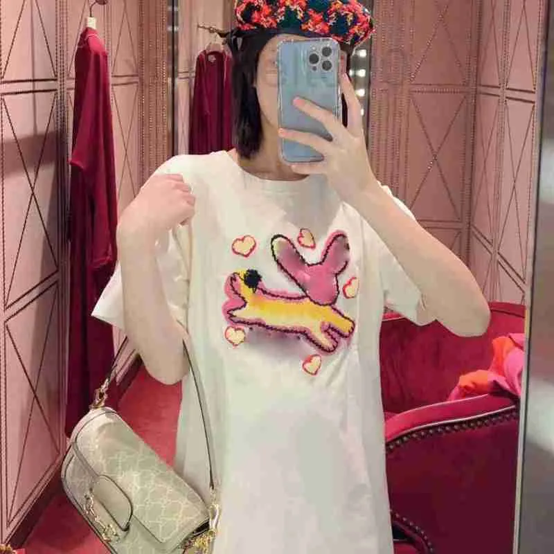 Designer de t-shirts pour femmes This 23 Summer New Classic Graffiti Letter Print T-shirt à manches courtes solide pour hommes et femmes B0E2